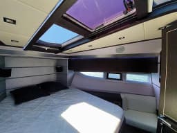 Galeon 700 in Novi Vinodolski / Mitan Marina thumbnail 15