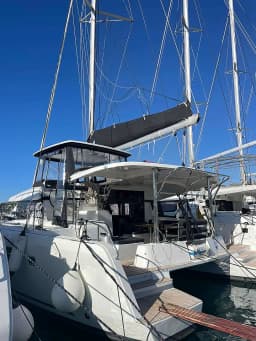 Lagoon 42 in Kalamata Marina thumbnail 5