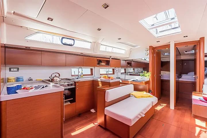Oceanis 51.1 in Trogir / ACI Marina Trogir - Photo 4