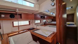 Oceanis 51.1 in Trogir / ACI Marina Trogir thumbnail 9