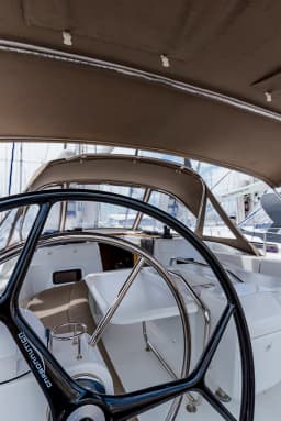 Sun Odyssey 479 in Mykonos / Tourlos Marina thumbnail 12