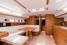 Sun Odyssey 479 in Mykonos / Tourlos Marina thumbnail 18