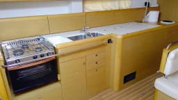 Sun Odyssey 44 i in Arzon / Port du Crouesty thumbnail 4