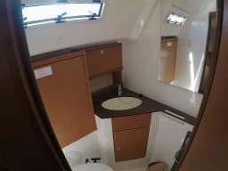 Bavaria 46 Cruiser in Lefkada / Nikiana Marina thumbnail 20