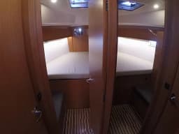 Bavaria 46 Cruiser in Lefkada / Nikiana Marina thumbnail 4
