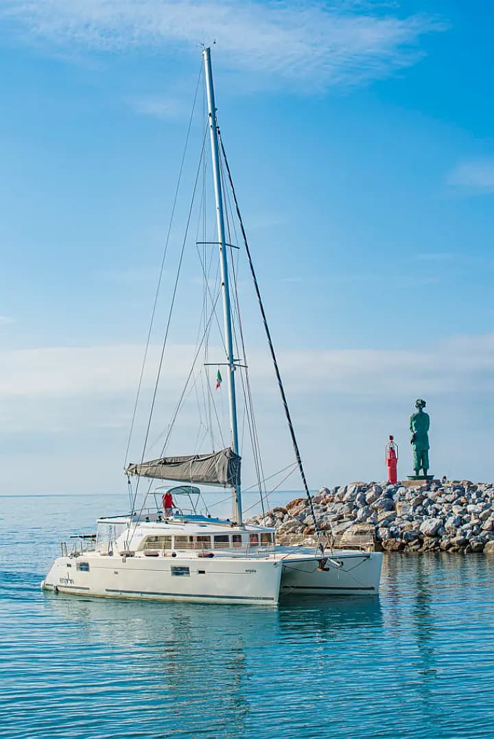 Lagoon 440 in San Vincenzo / Marina di San Vincenzo - Photo 5
