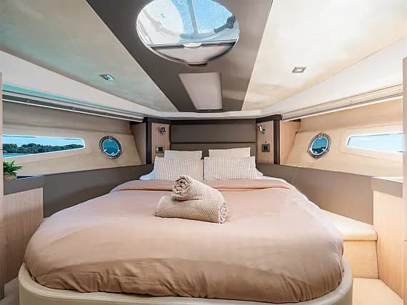 Cranchi M44 HT in Split / ACI Marina Split - Photo 3