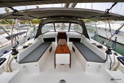 Dufour 470 in Sicily / Furnari / Marina Portorosa thumbnail 6