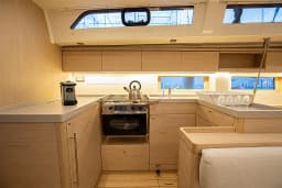Oceanis 51.1 in Sicily / Capo d'Orlando Marina thumbnail 14