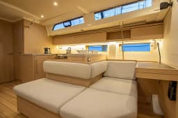 Oceanis 51.1 in Sicily / Capo d'Orlando Marina thumbnail 16