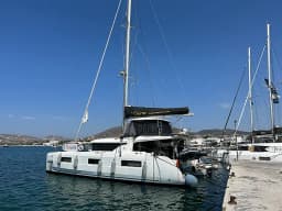 Lagoon 46 in Paros port thumbnail 12