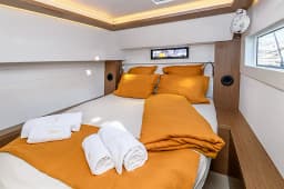Lagoon 46 in Paros port thumbnail 14