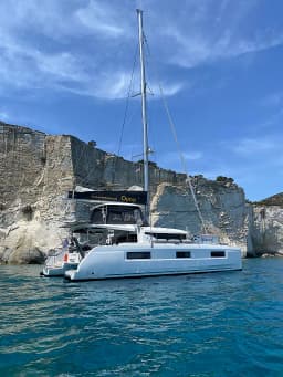 Lagoon 46 in Paros port thumbnail 7