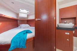 Hanse 415 in Rhodes New Marina thumbnail 12