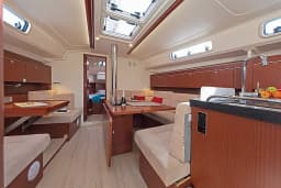 Hanse 415 in Rhodes New Marina thumbnail 6