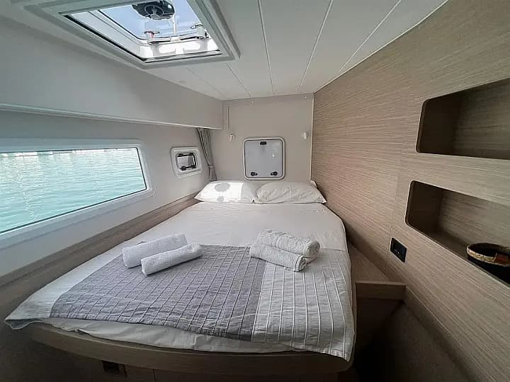 Lagoon 42 in Sicily / Capo d'Orlando Marina - Photo 5