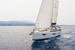 Sun Odyssey 410 in Skiathos thumbnail 11