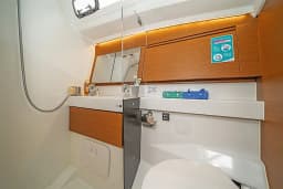 Sun Odyssey 410 in Skiathos thumbnail 8