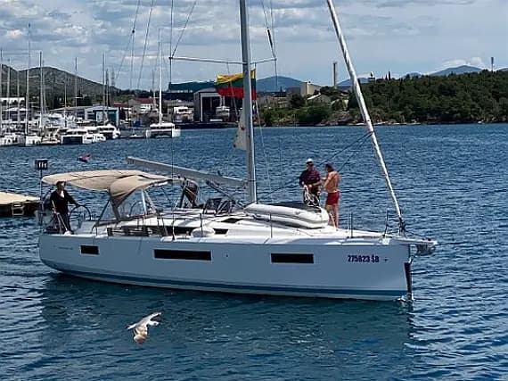 Sun Odyssey 440 in Šibenik / D-Marin Marina Mandalina - image 1