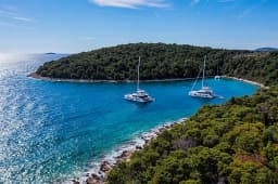 Sunreef 60 in Rogoznica / Marina Frapa thumbnail 5