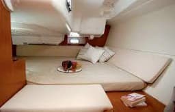 Oceanis 37 in La Spezia / Porto Lotti thumbnail 5