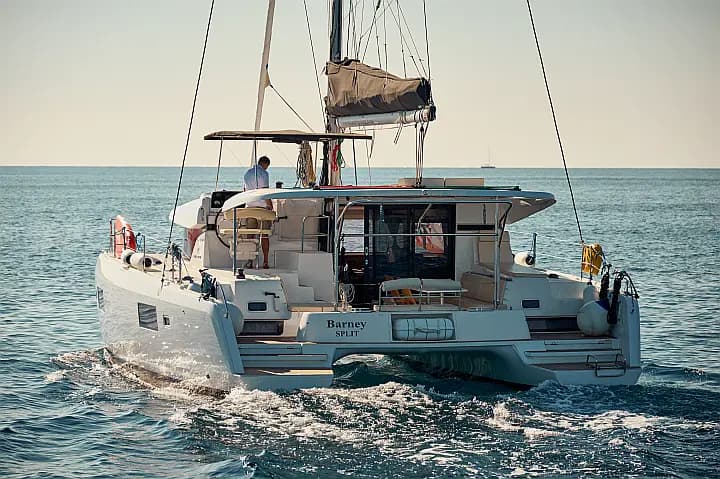 Lagoon 42 in Trogir / SCT Marina Trogir - Photo 5