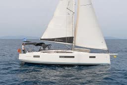 Sun Odyssey 410 in Kos / Marina Kos thumbnail 11