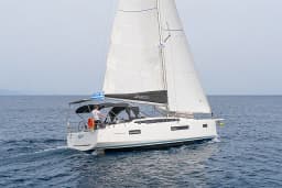 Sun Odyssey 410 in Kos / Marina Kos thumbnail 14