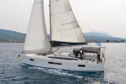 Sun Odyssey 410 in Kos / Marina Kos thumbnail 8