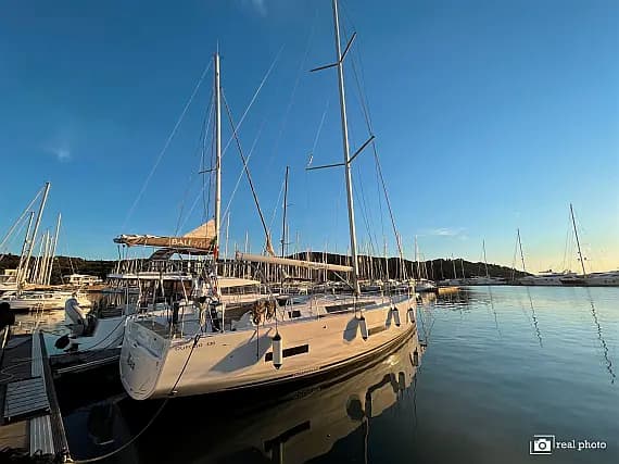 Dufour 530 in Puntone / Marina di Scarlino - image 1
