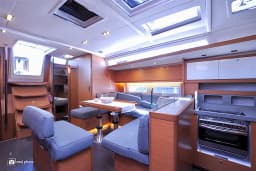 Dufour 530 in Puntone / Marina di Scarlino thumbnail 9