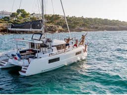 Lagoon 40 in Eden Island / Mahe, Victoria / Eden Island Marina thumbnail 2