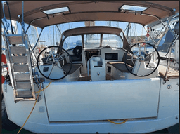 Sun Odyssey 410 in Lavrion / Olympic Marina thumbnail 6