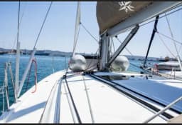 Sun Odyssey 410 in Lavrion / Olympic Marina thumbnail 7