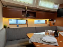 Oceanis 46.1 in Athens / Alimos Marina thumbnail 12