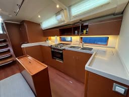 Oceanis 46.1 in Athens / Alimos Marina thumbnail 5