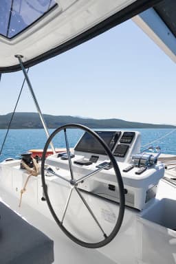 Lagoon 51 in Lefkada / D-Marin Marina Lefkas thumbnail 17