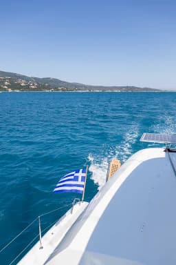 Lagoon 51 in Lefkada / D-Marin Marina Lefkas thumbnail 18