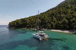 Lagoon 51 in Lefkada / D-Marin Marina Lefkas thumbnail 5