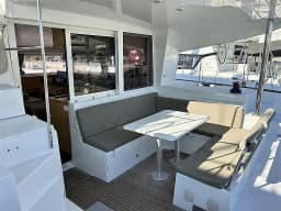 Lagoon 400 S2 in Lefkada / Nydri Port thumbnail 5