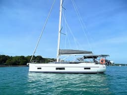 Bavaria C45 in Lefkada / Vliho Yacht Club thumbnail 5