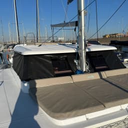 Aventura 37 in València / Real Club Nàutic de València thumbnail 8