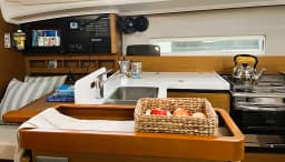 Sun Odyssey 410 in Athens / Alimos Marina thumbnail 13