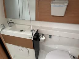 Sun Odyssey 410 in Mallorca / Palma de Mallorca / Marina Naviera Balear thumbnail 19