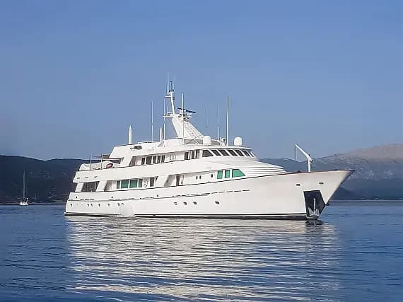 Luxury Motor Yacht in Athens / Alimos Marina - Photo 1