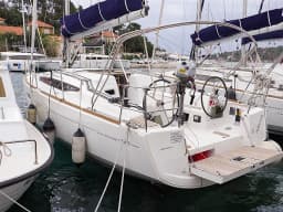 Sun Odyssey 349 in Šolta / Rogač thumbnail 11