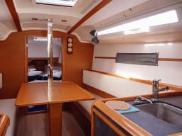 Sun Odyssey 349 in Šolta / Rogač thumbnail 13