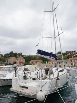 Sun Odyssey 349 in Šolta / Rogač thumbnail 14
