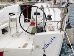 Sun Odyssey 349 in Šolta / Rogač thumbnail 15