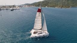 Lagoon 421 in Marmaris Yacht Marina thumbnail 11